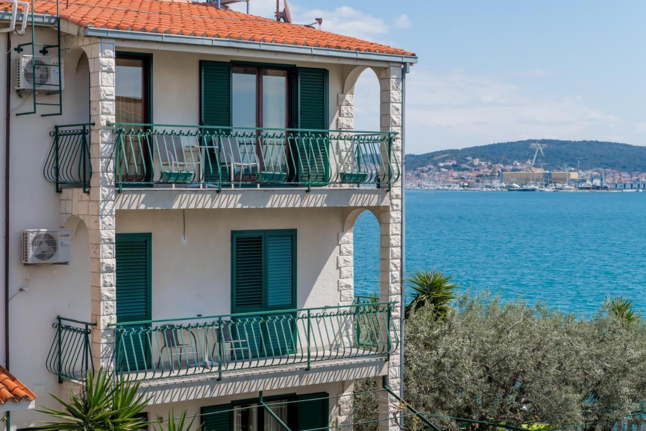 Apartments G Trogir Luaran gambar